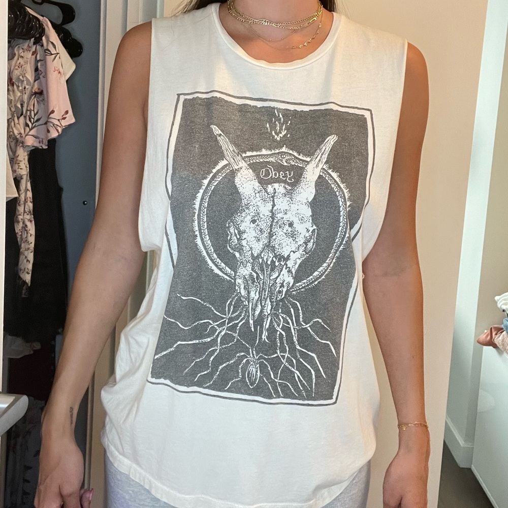 Obey skull tank
